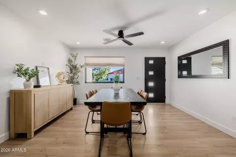 Dining - 260 E Bruce Ave, Gilbert, AZ 85234 photo 2 of 4