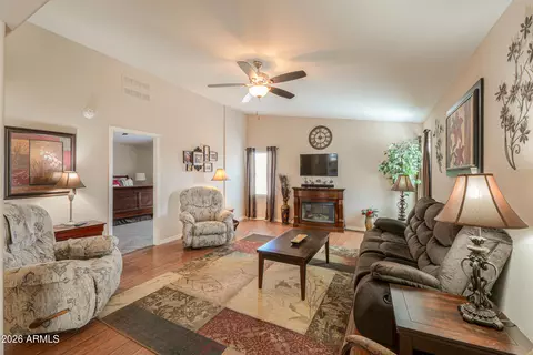 918 E Lincolnwood Cir, Casa Grande, AZ 85194
