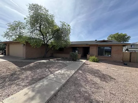 2435 E Kenwood Cir, Mesa, AZ 85213