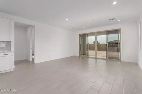 8302 N 54th Dr, Glendale, AZ 85302 photo 11