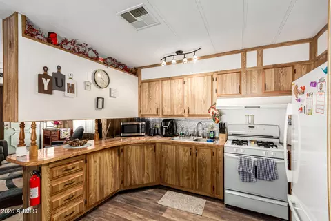 10540 E Apache Trl #6, Apache Junction, AZ 85120 photo 10