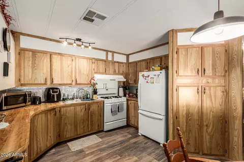 10540 E Apache Trl #6, Apache Junction, AZ 85120 photo 9