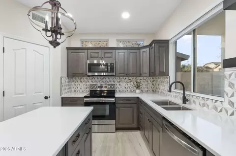 Kitchen - 4178 E Sheffield Ave, Gilbert, AZ 85296 photo 1 of 5