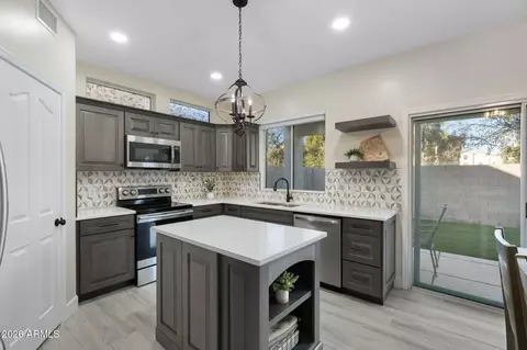 Kitchen - 4178 E Sheffield Ave, Gilbert, AZ 85296 photo 2 of 5