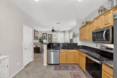 Kitchen - 838 E Stottler Dr, Gilbert, AZ 85296 photo 3 of 6