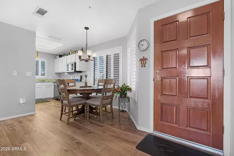 19400 N Westbrook Pkwy #221, Peoria, AZ 85382