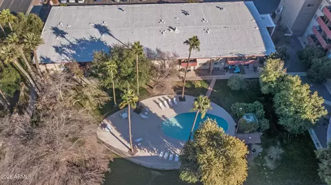 Exterior - 355 E Thomas Rd #B208, Phoenix, AZ 85012 photo 5 of 6