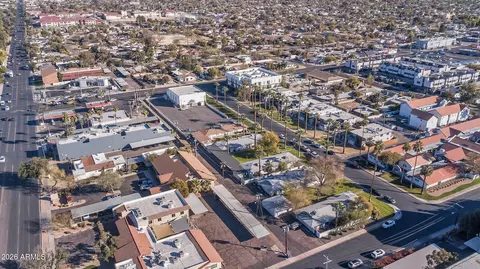 View/Area - 355 E Thomas Rd #B208, Phoenix, AZ 85012 photo 3 of 4