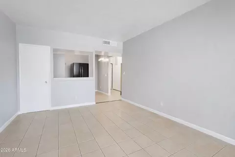 Living - 355 E Thomas Rd #B208, Phoenix, AZ 85012 photo 1 of 2