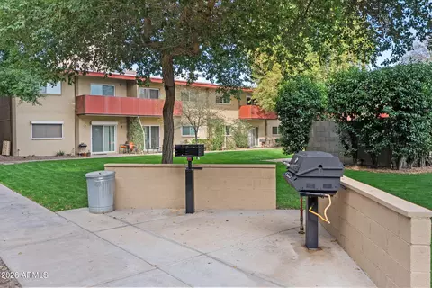 355 E Thomas Rd #B208, Phoenix, AZ 85012