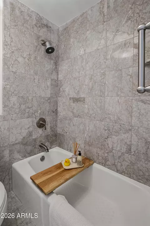 Bath - 5409 N 25th St, Phoenix, AZ 85016 photo 7 of 7