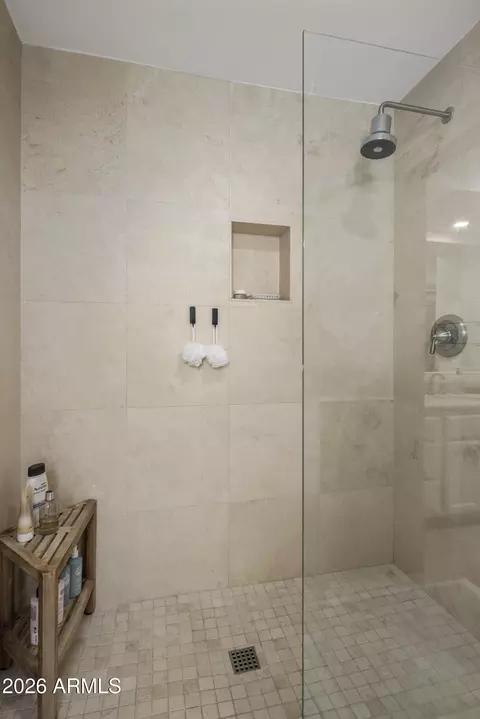 Bath - 5409 N 25th St, Phoenix, AZ 85016 photo 3 of 7
