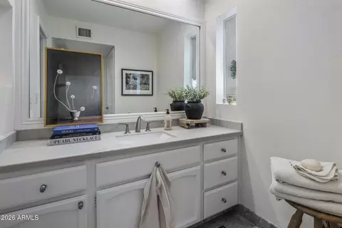 Bath - 5409 N 25th St, Phoenix, AZ 85016 photo 6 of 7