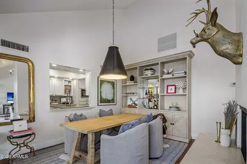 Dining - 5409 N 25th St, Phoenix, AZ 85016 photo 1 of 4