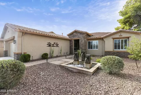 10061 E Coopers Hawk Dr, Sun Lakes, AZ 85248