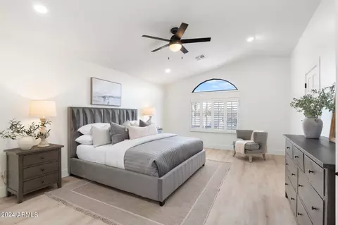 Bedroom - 1643 W Griswold Rd, Phoenix, AZ 85021 photo 2 of 4