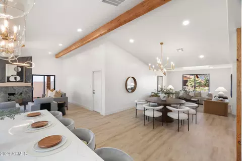 Dining - 1643 W Griswold Rd, Phoenix, AZ 85021 photo 3 of 7