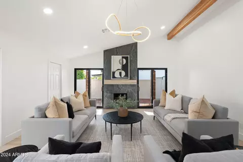 Living - 1643 W Griswold Rd, Phoenix, AZ 85021 photo 1 of 6