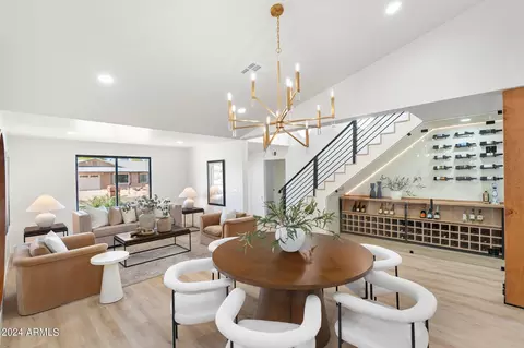 Dining - 1643 W Griswold Rd, Phoenix, AZ 85021 photo 7 of 7