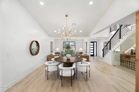 Dining - 1643 W Griswold Rd, Phoenix, AZ 85021 photo 6 of 7