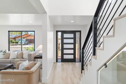 Entry Way - 1643 W Griswold Rd, Phoenix, AZ 85021 photo 5 of 6