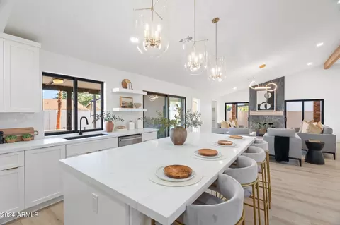 Kitchen - 1643 W Griswold Rd, Phoenix, AZ 85021 photo 11 of 11