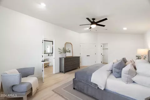 Bedroom - 1643 W Griswold Rd, Phoenix, AZ 85021 photo 3 of 4