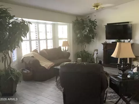 13625 Bolero Dr, Sun City West, AZ 85375