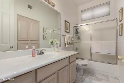 Bath - 4419 E Robin Ln, Phoenix, AZ 85050 photo 5 of 5
