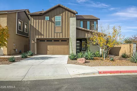 1034 S Sunset Dr, Chandler, AZ 85286