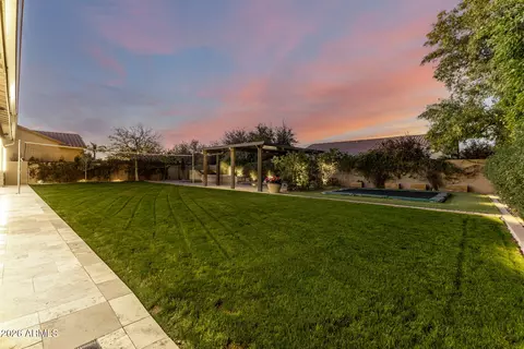 Exterior - 2950 E Los Altos Ct, Gilbert, AZ 85297 photo 6 of 17