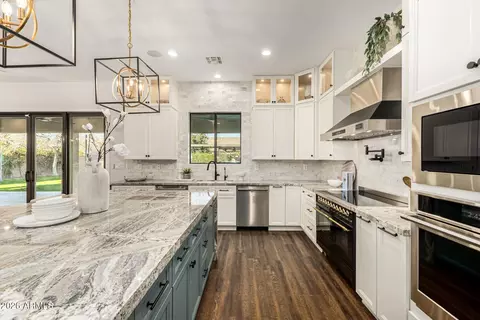 Kitchen - 2950 E Los Altos Ct, Gilbert, AZ 85297 photo 1 of 6