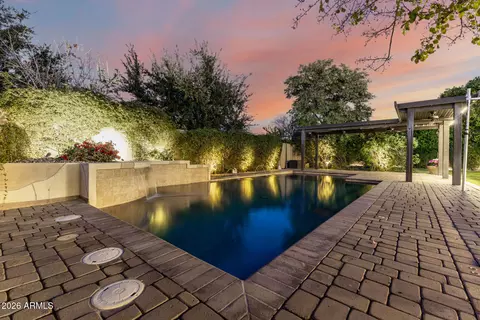 Exterior - 2950 E Los Altos Ct, Gilbert, AZ 85297 photo 7 of 17