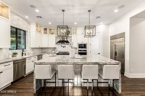 Kitchen - 2950 E Los Altos Ct, Gilbert, AZ 85297 photo 4 of 6