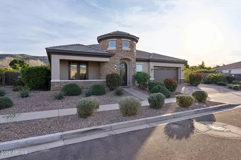 Exterior - 2909 E Harwell Rd, Phoenix, AZ 85042 photo 14 of 15
