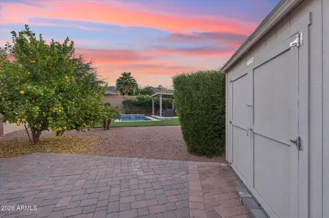 Exterior - 2909 E Harwell Rd, Phoenix, AZ 85042 photo 12 of 15