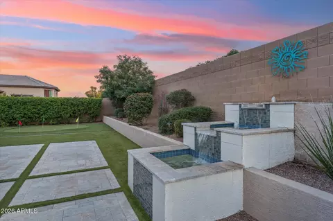 Exterior - 2909 E Harwell Rd, Phoenix, AZ 85042 photo 5 of 15