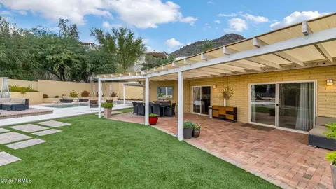 Exterior - 2260 E Palmaire Ave, Phoenix, AZ 85020 photo 7 of 18