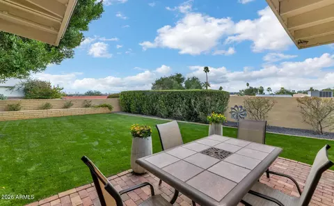 Exterior - 2260 E Palmaire Ave, Phoenix, AZ 85020 photo 9 of 18