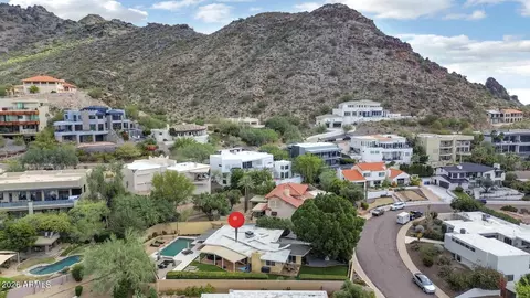 View/Area - 2260 E Palmaire Ave, Phoenix, AZ 85020 photo 2 of 3