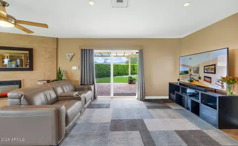 Living - 2260 E Palmaire Ave, Phoenix, AZ 85020 photo 2 of 5