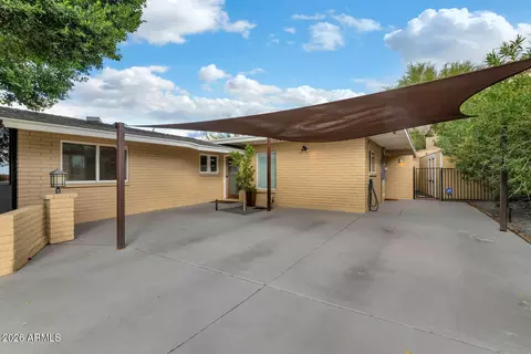 Exterior - 2260 E Palmaire Ave, Phoenix, AZ 85020 photo 15 of 18