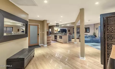Entry Way - 2260 E Palmaire Ave, Phoenix, AZ 85020 photo 1 of 1