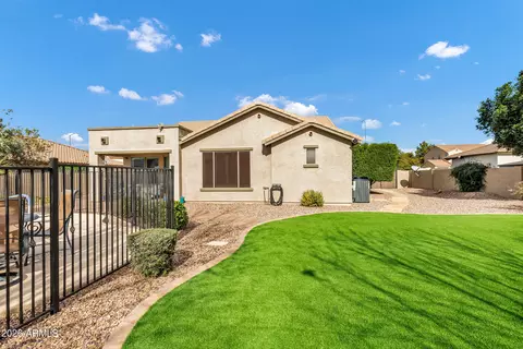 Exterior - 11121 E Quintana Ave, Mesa, AZ 85212 photo 5 of 9