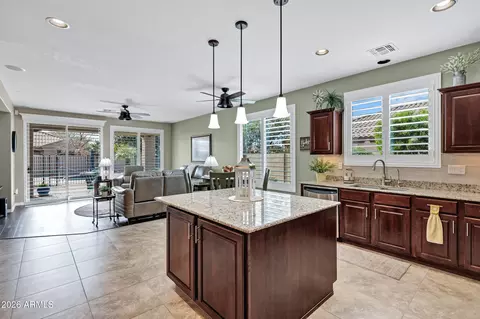 Kitchen - 11121 E Quintana Ave, Mesa, AZ 85212 photo 1 of 4