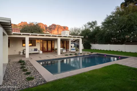 5602 N Camelback Canyon Pl, Phoenix, AZ 85018