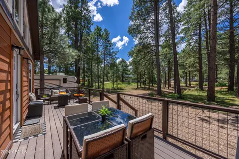 Exterior - 1225 Highway Loop, Forest Lakes, AZ 85931 photo 3 of 8