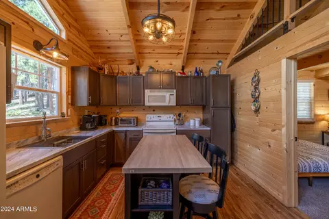 Kitchen - 1225 Highway Loop, Forest Lakes, AZ 85931 photo 2 of 4