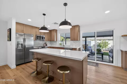 Kitchen - 701 N Apache Dr, Chandler, AZ 85224 photo 3 of 5
