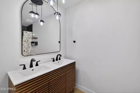 Bath - 701 N Apache Dr, Chandler, AZ 85224 photo 5 of 5